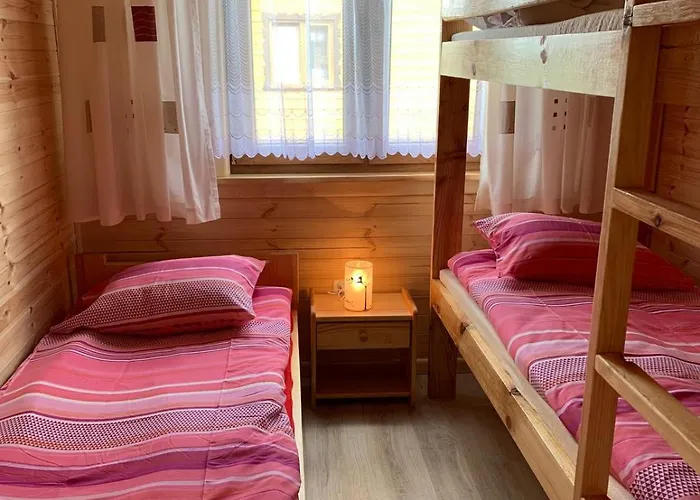 Drewniane Pod Sokolem Hébergement de vacances Sterławki Wielkie