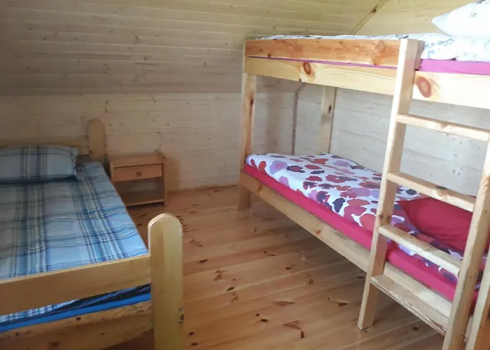 Drewniane Pod Sokolem Hébergement de vacances Sterławki Wielkie